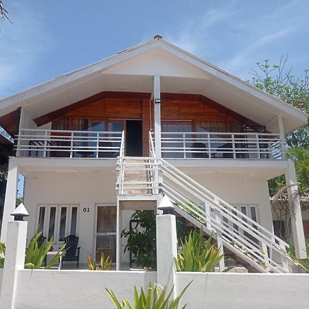 Golden Beach Cottages Trikunamalaja Zewnętrze zdjęcie