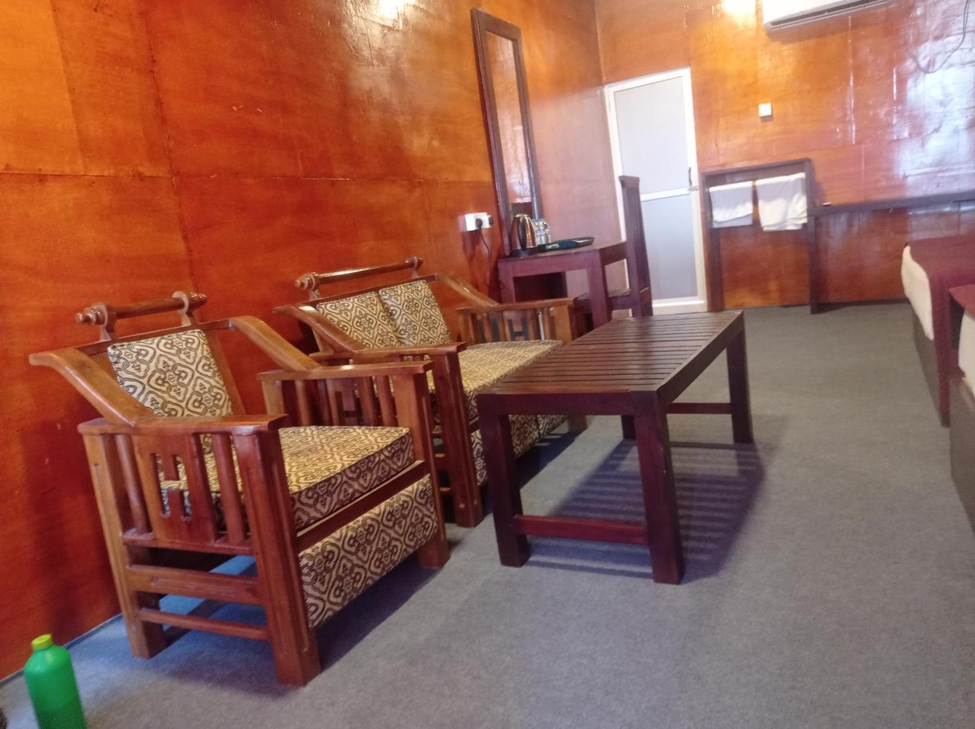 Golden Beach Cottages Trikunamalaja Zewnętrze zdjęcie